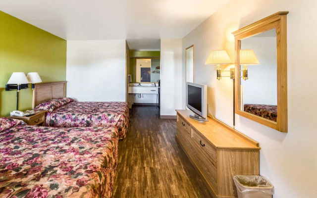 Rice Hill Inn