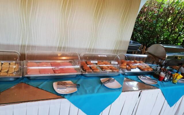 Eleana Boutique Hotel & Blue Infinity