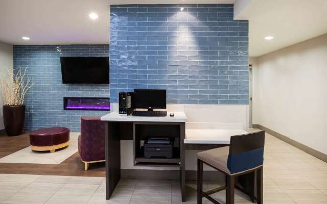 La Quinta Inn & Suites by Wyndham Odessa North