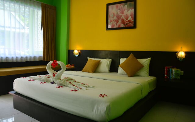 Khaolak C-nior Bungalows