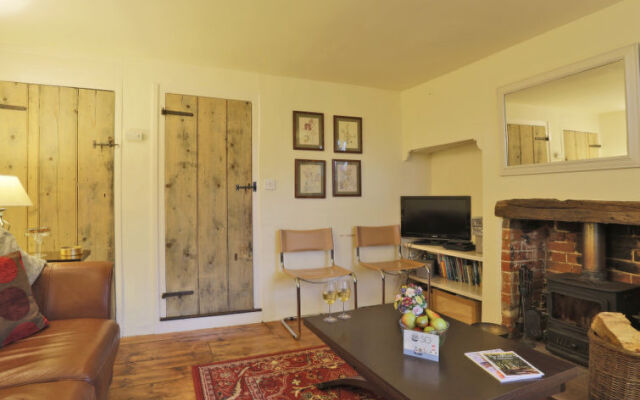 Holiday Home Briar Cottage