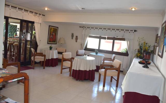 Sirari Suites Hotel