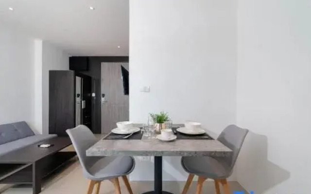 Propify Central Serviced Residence