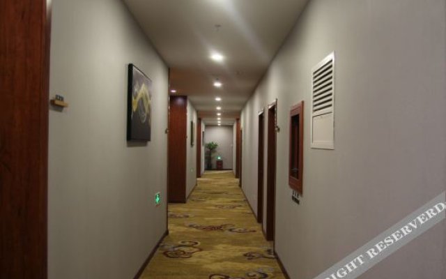 Wanshang Ruyi Hotel (Beijing Lugu East Street)