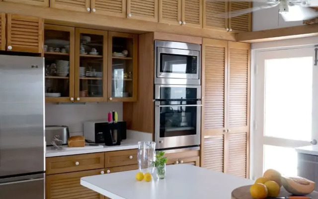 Oceanfront Escape: New Luxury Home