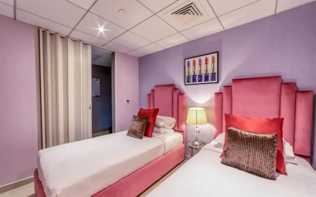 Bellavista - Spacious -1BR & Extra Room