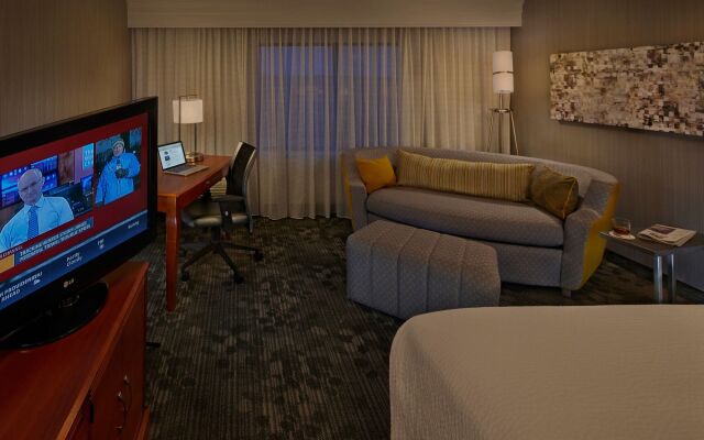 Courtyard by Marriott Providence Warwick