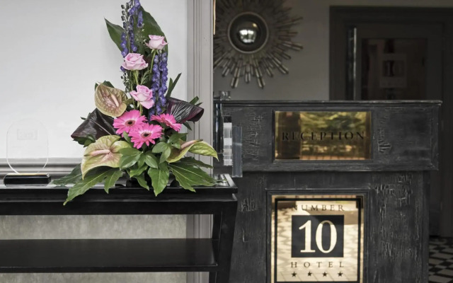 Number 10 Hotel