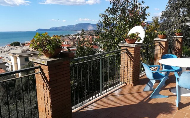 Tiffany Apartment With sea View Terrace in the Center of Sperlonga