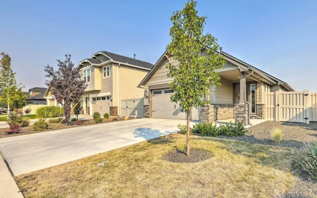 Prismatic Boise Retreat w/ Fenced Backyard!
