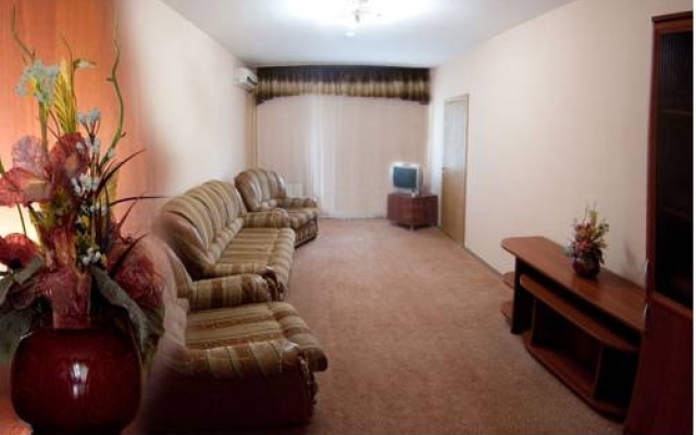 Yunost Hotel