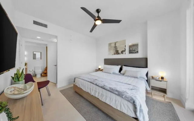DTW Miami Luxury 1BR with Urban Views