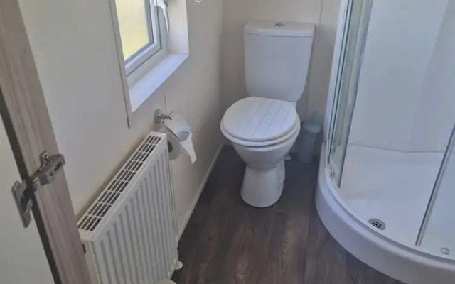 Sea Breeze Villa Near to Newquay Sleeping 6 Guests