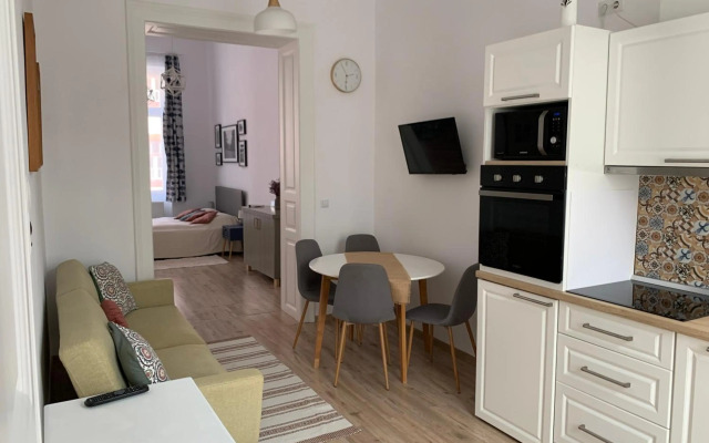 Charming Central Apartments