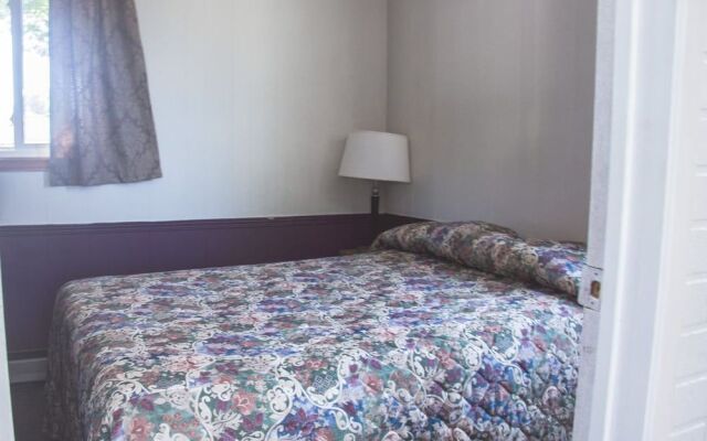 Southsider Motel