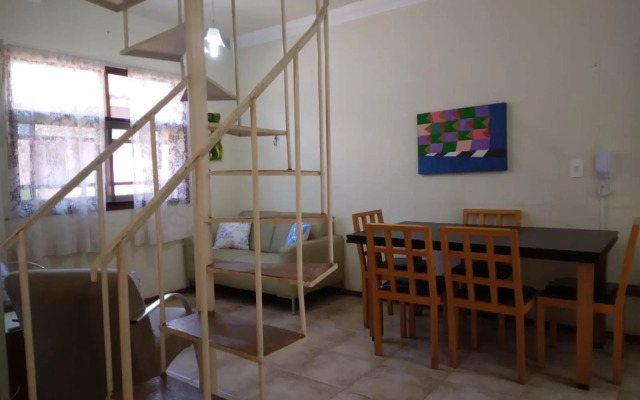 Apartamento Duplex a 100 metros da Praia de Boracéia