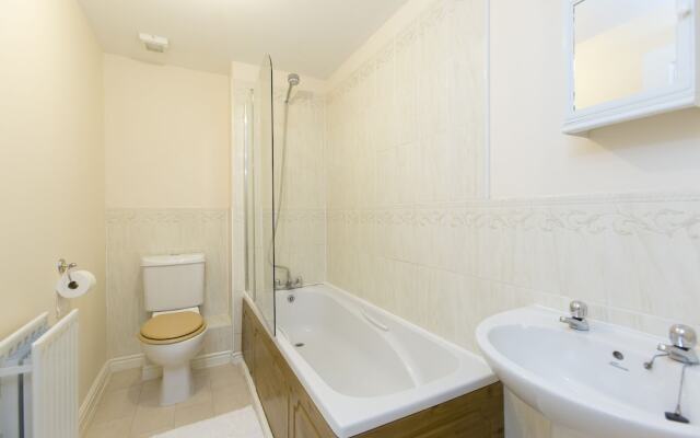 5 Rosebay Gardens