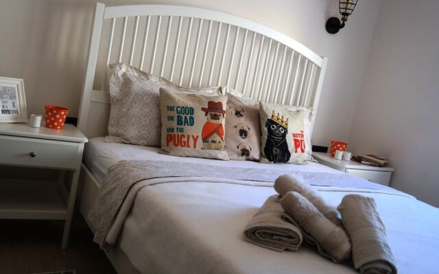 Pug Rooms