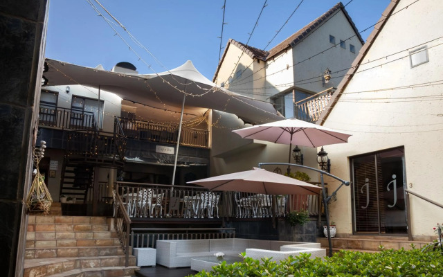InnJoy Boutique Hotel