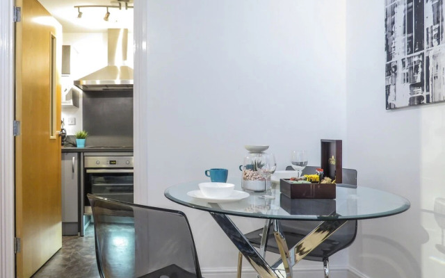 Tudors eSuites Birmingham Canalside Apartments