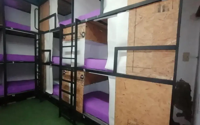 Hostal La Antigua Capsula