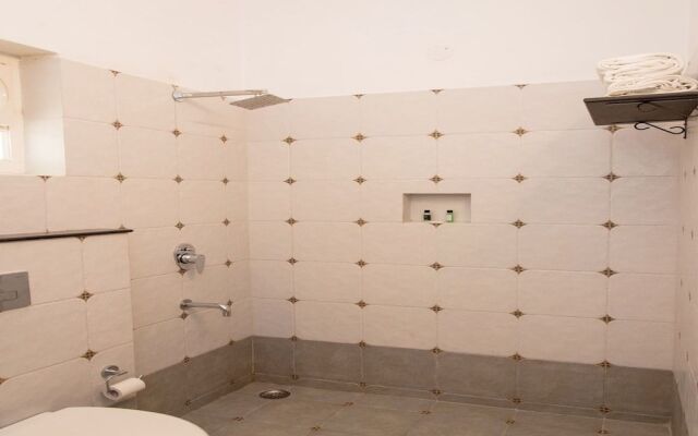 OYO 13793 Villa Sagat Raaso