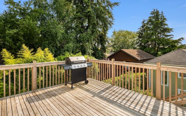 Seattle Vacation Home: The Campus