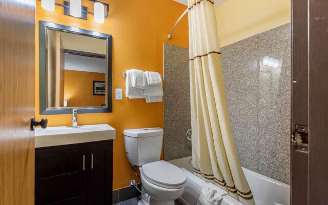 Quality Inn Grand Rapids Near Dowtown