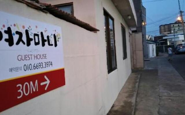 Yeojamani Guesthouse (Female Only)