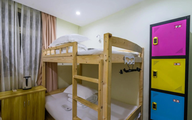 Hangzhou Memory Travel International Hotel- Edge West Lake