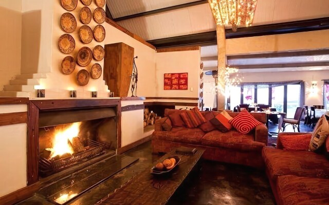 Woodridge Country Hotel