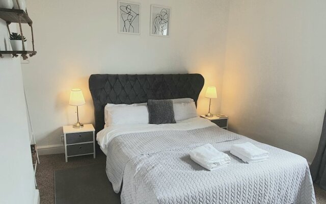 The Cosey House Carlton & Co Apartments Free Parking