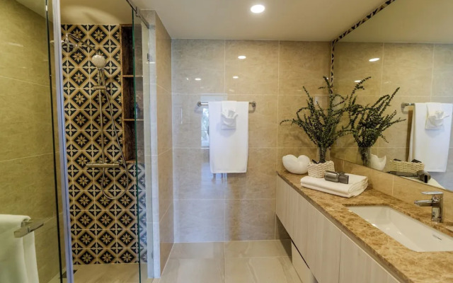 The Ozone Condotel Phuket