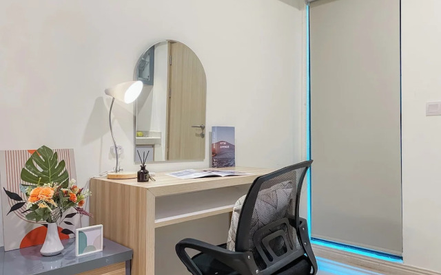 Good Place And Homey Studio Meikarta Apartment