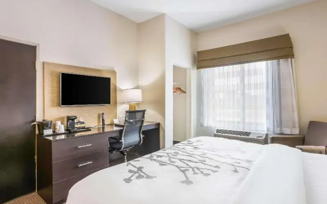 Sleep Inn & Suites