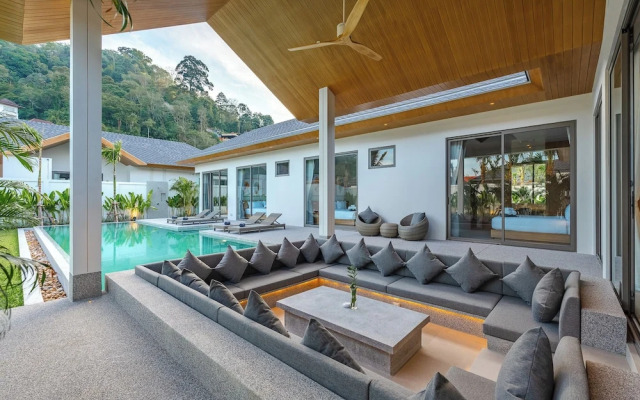 BrandNewBeautifulVillaKamalabeachv157