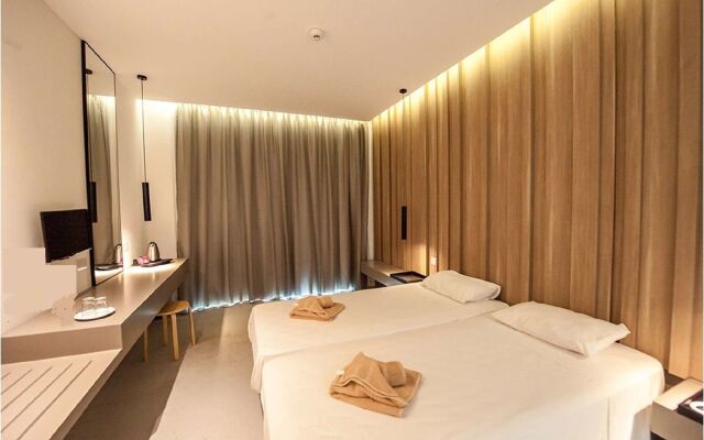 Piere Anne Beach Hotel