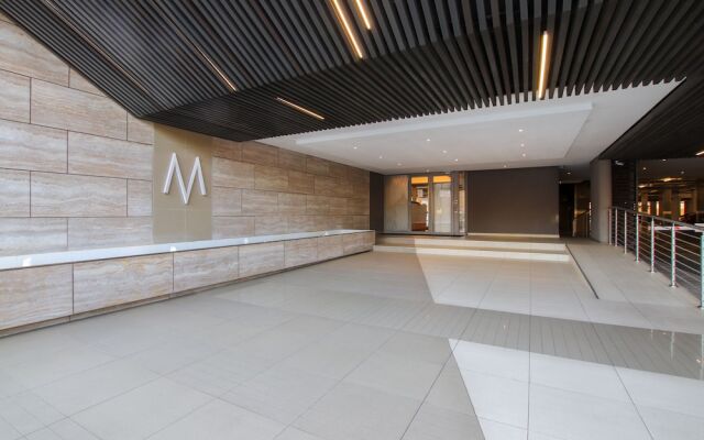 Sandton Smart Apartment Thirteen