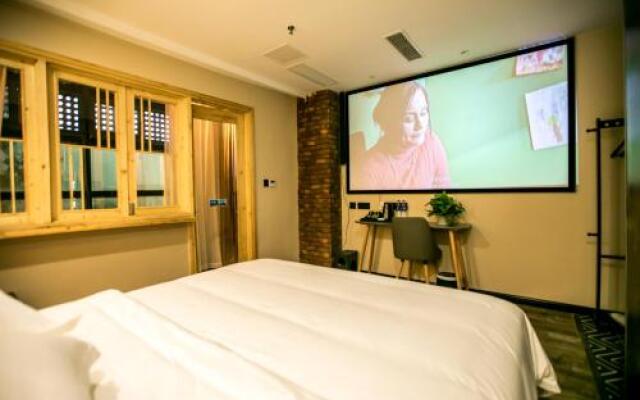 Yueming Siji 3D Cinema Hotel