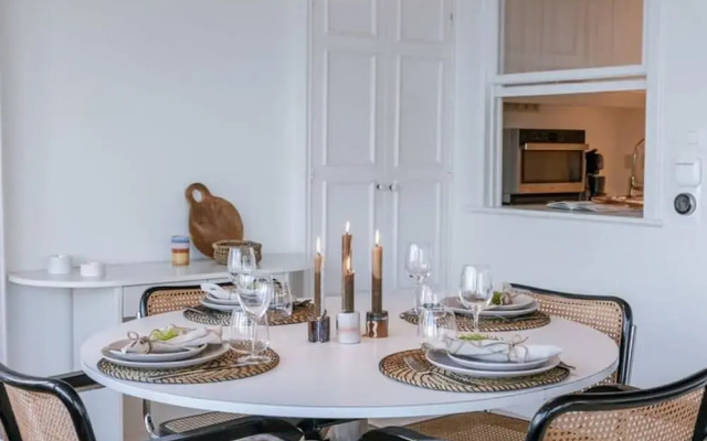Beautiful Seaview Apartment With Private Garage