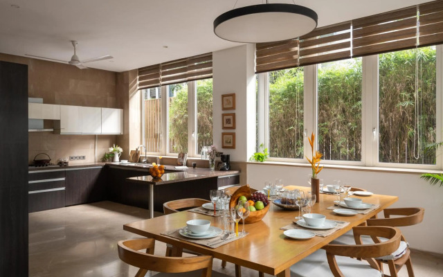Seis Villa-Splendid 4 bhk villa with private pool