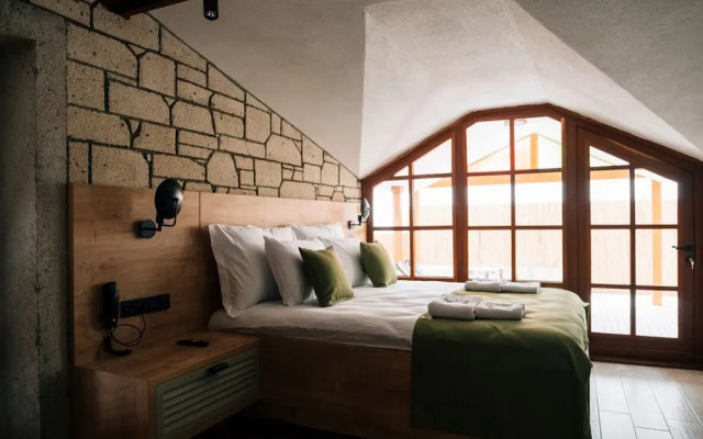 ACC Olives Hotel & Restaurant