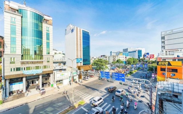 Collection O District Tan Binh Near Airport Formerly Joy Inn