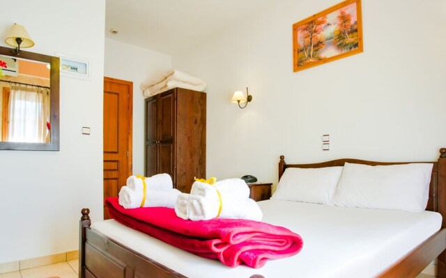 Alluring Holiday Home in Stournareika With Terrace