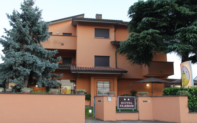 Hotel Cladan