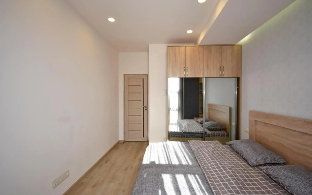 New eurorenovated, Modern apartment for rent in Koghbatsi street KO1642