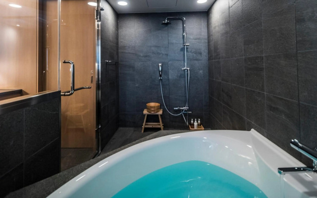 Kyoto Shijo Takakura Hotel grandereverie