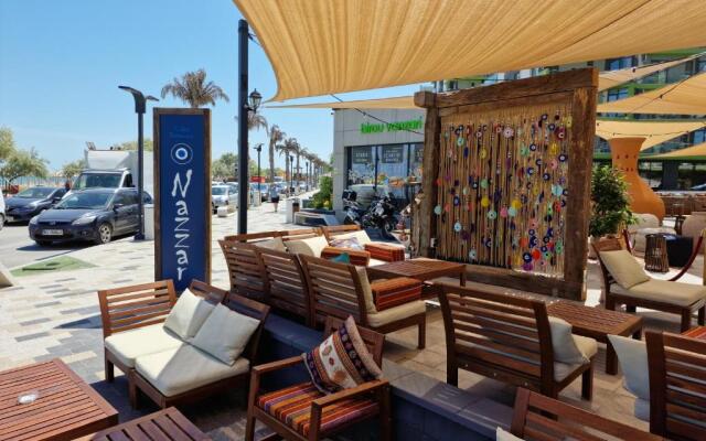 Royale Sundance Studio 8 in Alezzi Beach Spa Pool