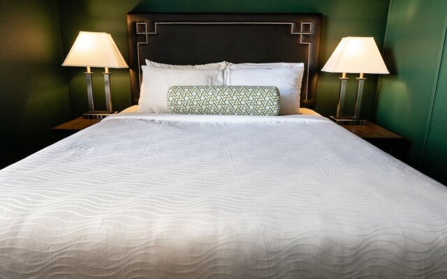 Kasa The Oxford Seattle