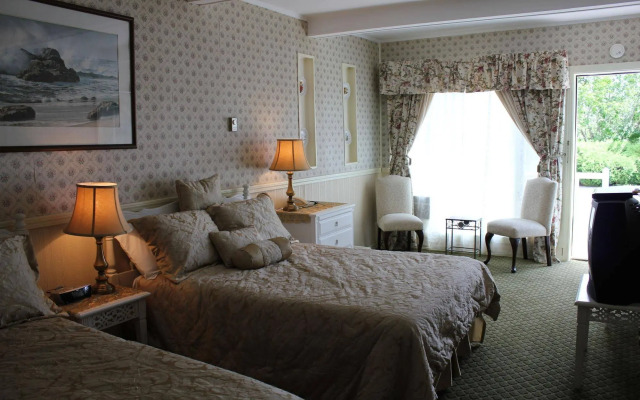 Tara Manor Inn